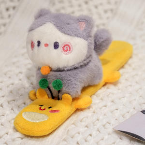 Pulseras a presión de felpa <span class=keywords><strong>Kawaii</strong></span> para niños 3 diseños de animales lindos-Kapibara-<span class=keywords><strong>san</strong></span> Bunny & Dog Tela súper suave ODM Personalización MOQ bajo - Product Image 6