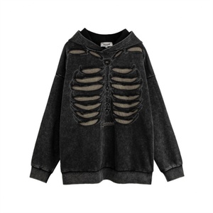 Sudadera con Capucha Personalizable de Estilo Urbano Vintage Lavado con Diseño de Esqueleto Calado y Gráficos Desgastados para Hombre y Mujer - Product Image 1