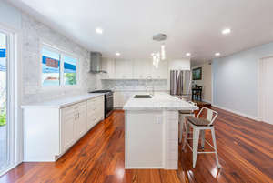 Goldtop, Desbloquea el Romance <span class=keywords><strong>Secreto</strong></span>, Transforma Tu Baño, Impresionantemente Hermoso Apartamento <span class=keywords><strong>Hotel</strong></span> de Estilo Francés, Ecológico y de Madera - Product Image 4