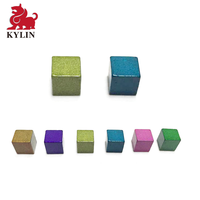 Mini blocs de jeu en métal multicolores personnalisables avec un design durable et écologique pour les jeux de société en famille, emballage en boîte cadeau