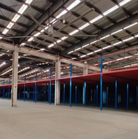 Maison modulaire isolée thermiquement et imperméable avec panneaux sandwich en PU pour hébergement temporaire