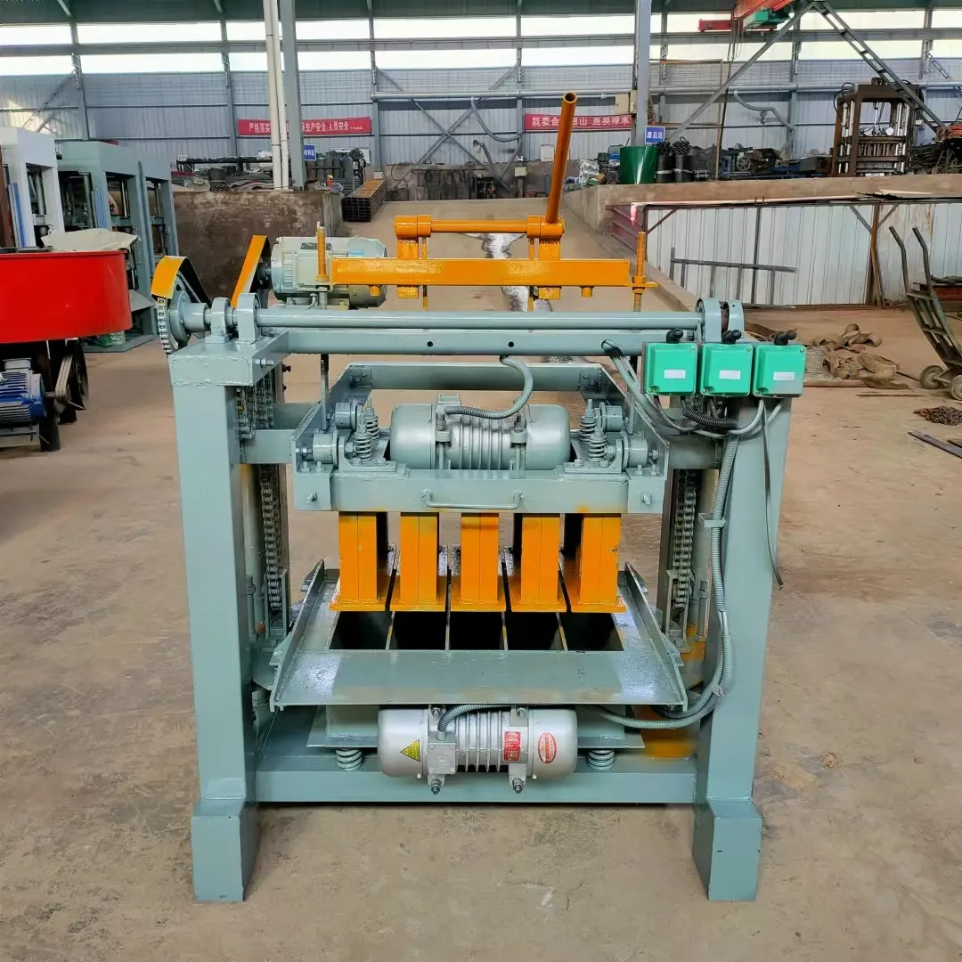 Semi-automatic HY4-35A Cement Hollow Block Making Machine Block Machine Smooth Red Clay Bricks For Buildings Con