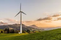 Système d'énergie éolienne solaire hybride à axe horizontal de 250 kW pour les stations de télécommunications et les projets hors réseau