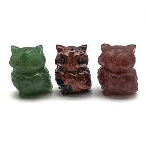Cristal Natural Estátuas de Animais 4cm Mini Verde Aventurina Corujas Artesanato De Cristal Mix Materiais Vermelho Morango Coruja para o Presente - Product Image 1