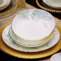 Service de vaisselle en porcelaine fine style chinois, vaisselle de luxe, vaisselle de table, vente chaude, bols et assiettes, ensembles de vaisselle nordique à bord doré