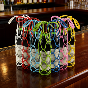 Sac de transport en silicone pour bouteille de vin et bouteille d'eau, avec dessous de verre et panier en filet pour voyages et pique-niques - Product Image 1