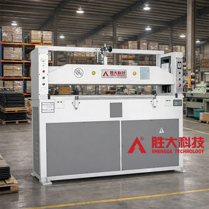 Machine de découpe hydraulique plane SHENGDA 30 tonnes pour cuir, EVA, semelles de tongs, bordures de ceintures, bandes et semelles de pantoufles - Product Image 4