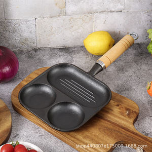Poêle à œufs multifonctionnelle 3 en 1 en fonte avec poignée en bois pour la cuisson des œufs et des hamburgers - Product Image 1
