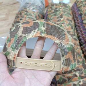 หมวกแก๊ปทรง 6 แผง ปีกโค้งเล็กน้อย ลายพราง ปักโลโก้ 3 มิติ แบบพอง สปอร์ต ปรับขนาดได้ แฟชั่นสำหรับปั่นจักรยาน - Product Image 3