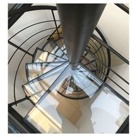 Escalier en colimaçon de style élégant Prima pour villa de luxe, escalier en colimaçon imperméable, poutre en acier personnalisée, escalier en colimaçon moderne