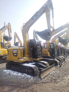 Mini-excavatrice sur chenilles hydraulique d'occasion CAT308E2 de 8 tonnes à bas prix, modèle original, à vendre - Product Image 1