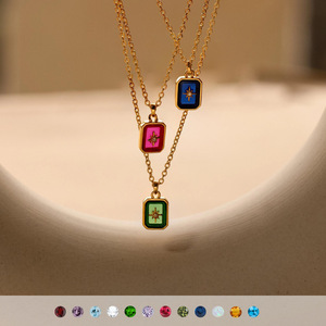 Collana con Ciondolo Rettangolare <span class=keywords><strong>Polaris</strong></span> con Pietra Portafortuna e Intarsio a Stella per Donna, Gioiello da Collo Senza Tempo e Sottile - Product Image 3
