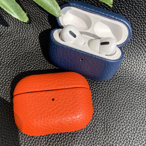 Écouteurs pour <span class=keywords><strong>airpods</strong></span> 12 3 4 Pro Max avec logo personnalisé de créateur Chargement sans fil de haute qualité, antichoc rose noir en cuir PU de qualité supérieure - Product Image 5