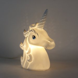 <span class=keywords><strong>Lampe</strong></span> de table moderne en forme de <span class=keywords><strong>licorne</strong></span> design animal de dessin animé éclairage de nuit <span class=keywords><strong>lampe</strong></span> de <span class=keywords><strong>chevet</strong></span> pour chambre d'enfant - Product Image 1