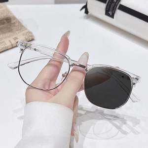 Gafas de Media Montura con Logotipo Personalizado 2025, Gafas Fotocromáticas de Color Cambiante a la Moda, Gafas Anti Luz Azul Extra Grandes para Hombre y Mujer - Product Image 4