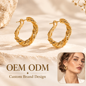 Pendientes de aro ovalados trenzados texturizados chapados en oro de acero inoxidable al por mayor OEM/ODM para mujer, joyería minimalista - Product Image 1