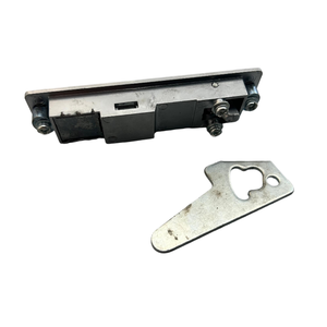 Cerradura de Puerta Izquierda A222200000009 para Grúa, Compatible con Grúa 08RSC45, Cerradura de Puerta Izquierda A222200000009 de C - Product Image 1