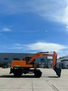Excavadora de Ruedas Develon DX150WE de 15 Toneladas, Usada, para Movimiento de Tierras en Construcción - Product Image 1