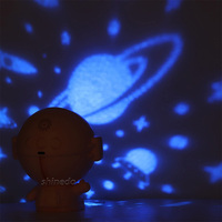 Projecteur de Galaxie Astronaute Décoration de Chambre à Coucher LED Charge USB Veilleuse Rotative Mini Projecteur de Galaxie Astronaute avec Musique