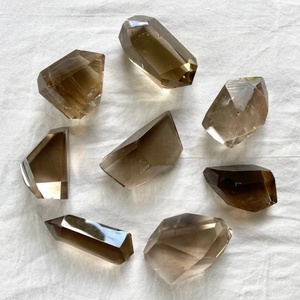 หินควอตซ์สโมคกี้สีรุ้งธรรมชาติคุณภาพสูงขายส่ง รูปทรงอิสระ สำหรับบำบัดรักษาและตกแต่ง - Product Image 6