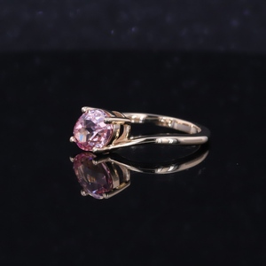 Anillo solitario Stasgem de oro amarillo de 10K con piedras preciosas ovaladas de laboratorio de 6*8mm - Product Image 2