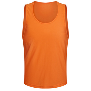 Basketbal Voetbal Trainingsvesten Mesh Scrimmage Team Training Voetbalhesjes A351 Goedkope Custom Sportkleding van Katoen - Product Image 3