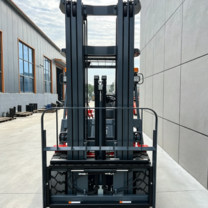 Chariot élévateur diesel CPCD35 à économie d'énergie, moteur à couple élevé, anti-vibrations, pour une utilisation industrielle continue sur de longues périodes. - Product Image 3