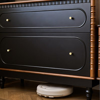 Buffet en noyer de style moderne du milieu du siècle, armoire de rangement géométrique sculptée en bois, meuble de salon