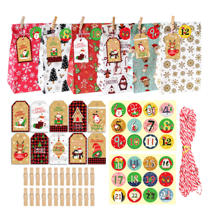 Vente en gros Emballage de bonbons Flocon de neige Père Noël Kraft Artisanat Cadeau de Noël Mignon Nouvel An Emballage <span class=keywords><strong>Sac</strong></span> en papier de Noël - Product Image 6