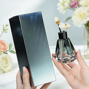 Diffuseur de parfum pour voiture en verre, parfum avancé, bijoux décoratifs, désodorisation pour femmes enceintes, nourrissons, porte-gobelet - Product Image 2