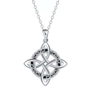 2025 nuevo exquisito collar con colgante de nudo celta irlandés de artesanía intrincada en tonos plateados para regalo de mujer - Product Image 1