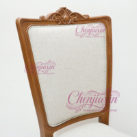 Chaise de mariage en résine KD en gros, chaise de salle à manger de luxe en plastique style Louis, réduction des frais de livraison pour événements extérieurs et banquets