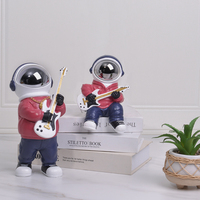 Statue d'astronaute en résine, décoration de bureau, miniatures de cosmonautes, cadeau pour enfants, décoration de la maison, figurines d'astronaute hip-hop