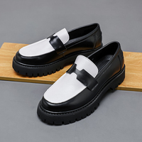 2026 Neue Herren-Plateauschuhe aus Leder Lässige Modische Business-Formelle Herrenschuhe für Hochzeit und Partys Schwarze PU-Lederschuhe