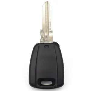 Good buy Key Replacement car key shells remote key case F-iat transponder key shell GT15R in black with chip plug