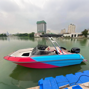 Bateau de pêche mini-yacht en fibre de verre de 20 pieds avec auvent Bimini 580 cm, pour usage familial et de loisirs, conception de moteur pour bateau rapide - Product Image 1