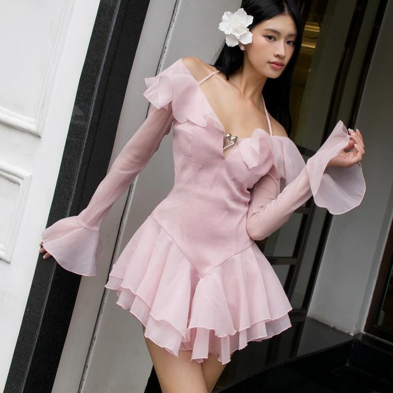 Women Flared Sleeves One Shoulder Trumpet Sleeve With Ruffled Edge