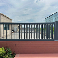 Volets verticaux modernes en alliage d'aluminium pour extérieur - Pare-soleil électrique, ventilation, protection de la vie privée, antivol, usage hôtelier, garantie à vie