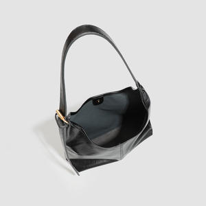 Femmes personnalisé en cuir souple 2in1set grande capacité fourre-tout décontracté sac Hobo fermeture à glissière sous les bras chaînes de conception minimaliste - Product Image 4