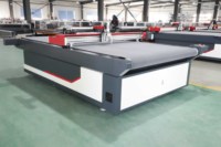 Machine à couteau oscillant CNC automatique d'approvisionnement d'usine pour cuir pour coupe de peau de vache en peau de mouton pour chaussures sacs moteur moteur