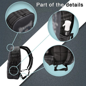 Mochila multifuncional para herramientas de peluquería y barbería, negra, con correa para el hombro y bolsillos de malla. - Product Image 1