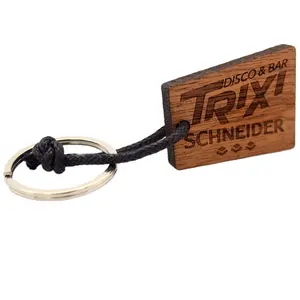 Gantungan kunci kayu LaserCut kustom dengan tali Pu buatan tangan gantungan kunci kayu Oak pabrikan gantungan kunci
