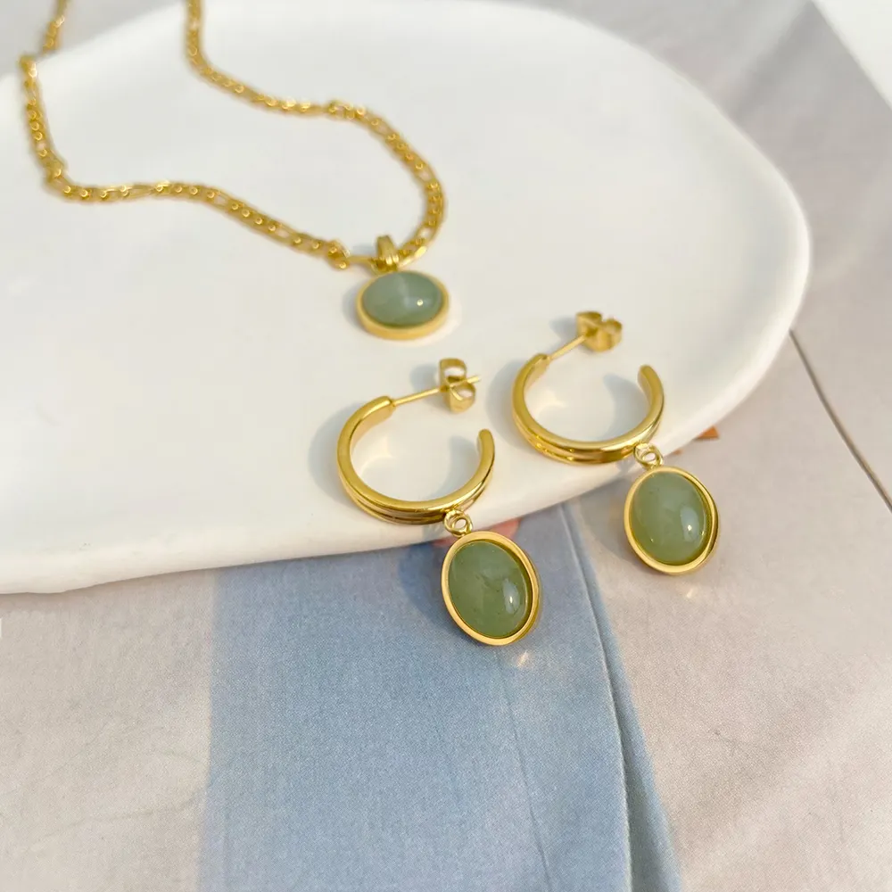 18K Green Aventurine Jade Round Pendant Figaro Chain Stainless Steel Necklace Earrings Set Vintage Gold Plated Jewelry for Women