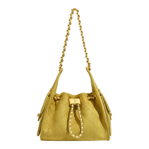 Sac à chaîne en daim à motifs sensuels pour femme, nouvelle collection 2025 – Sac seau élégant pour le quotidien, à porter à l'épaule, avec doublure en polyester - Product Image 5