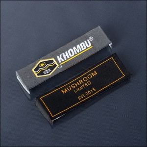 Etiquetas de tela personalizadas con logotipo privado, etiquetas de alta densidad para prendas de vestir, etiquetas de cuidado de satén para ropa al por mayor, etiquetas tejidas personalizadas - Product Image 2