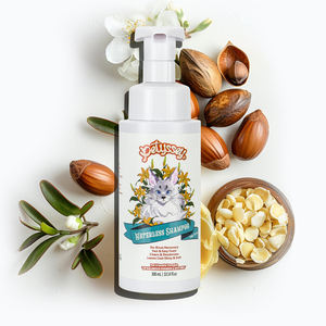 Champú sin agua para perros seco sin enjuague, champú seco de plástico para gatos que limpia, reduce la picazón, el desprendimiento de olores y las alergias - Product Image 1