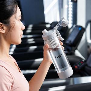 Bouteille d'eau de sport en plastique, gourde de gym sans BPA avec couvercle et poignée de transport pour adultes - Product Image 4