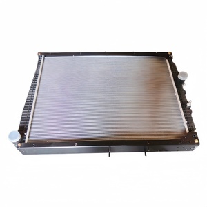 Pièces de système de refroidissement de camion de haute qualité, radiateur 5065000701, réservoir d'eau de refroidissement du moteur pour Mercedes Benz - Product Image 3