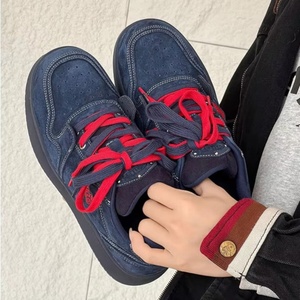 Chaussures de skate unisexe tendance coréennes décontractées à plateforme compensée et bout rond, en cuir nubuck pleine fleur de qualité supérieure - Product Image 1