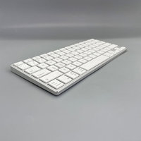 Nouveau clavier portable ergonomique en métal fin sans fil BT 3.0 2,4 GHz rechargeable avec disposition personnalisée d'usine OEM IMB-037 USB